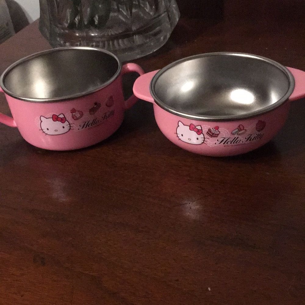Hello Kitty Pink Bowls Set